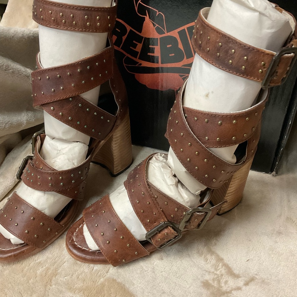 FREEBIRD BY STEVEN TANICA LEATHER STRAPPY SANDALS IN COGNAC SIZE 8 - Picture 4 of 9